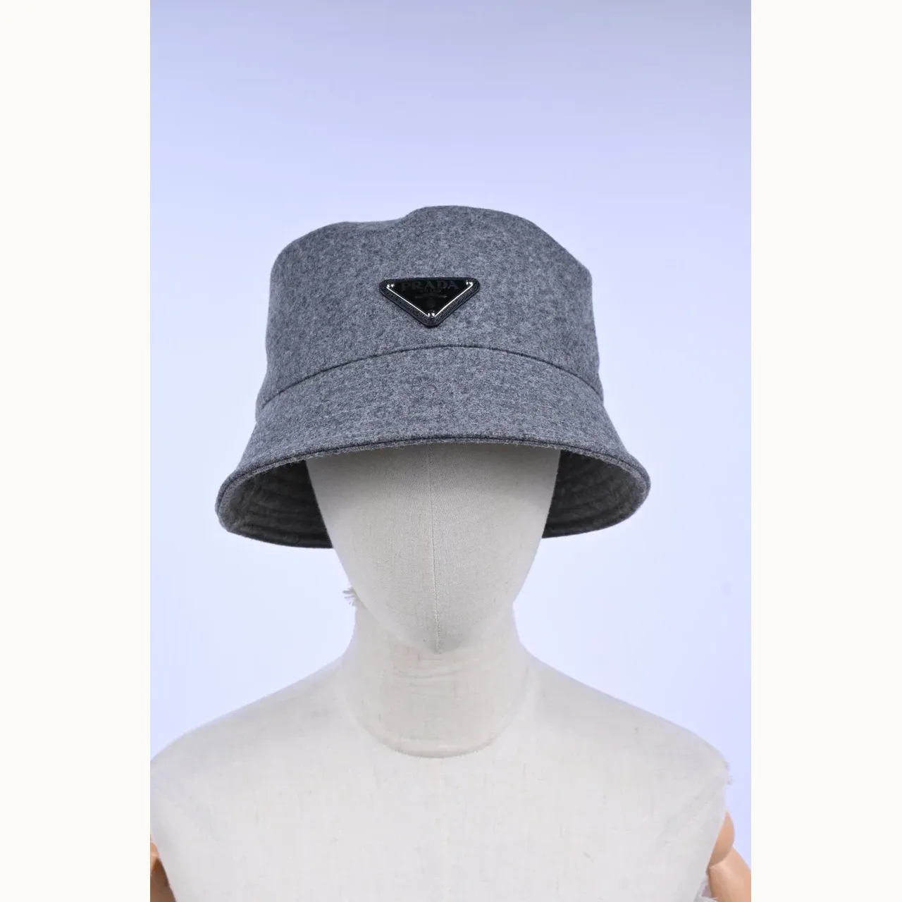 Gorra Prada Loden Wool Gris, Talla L