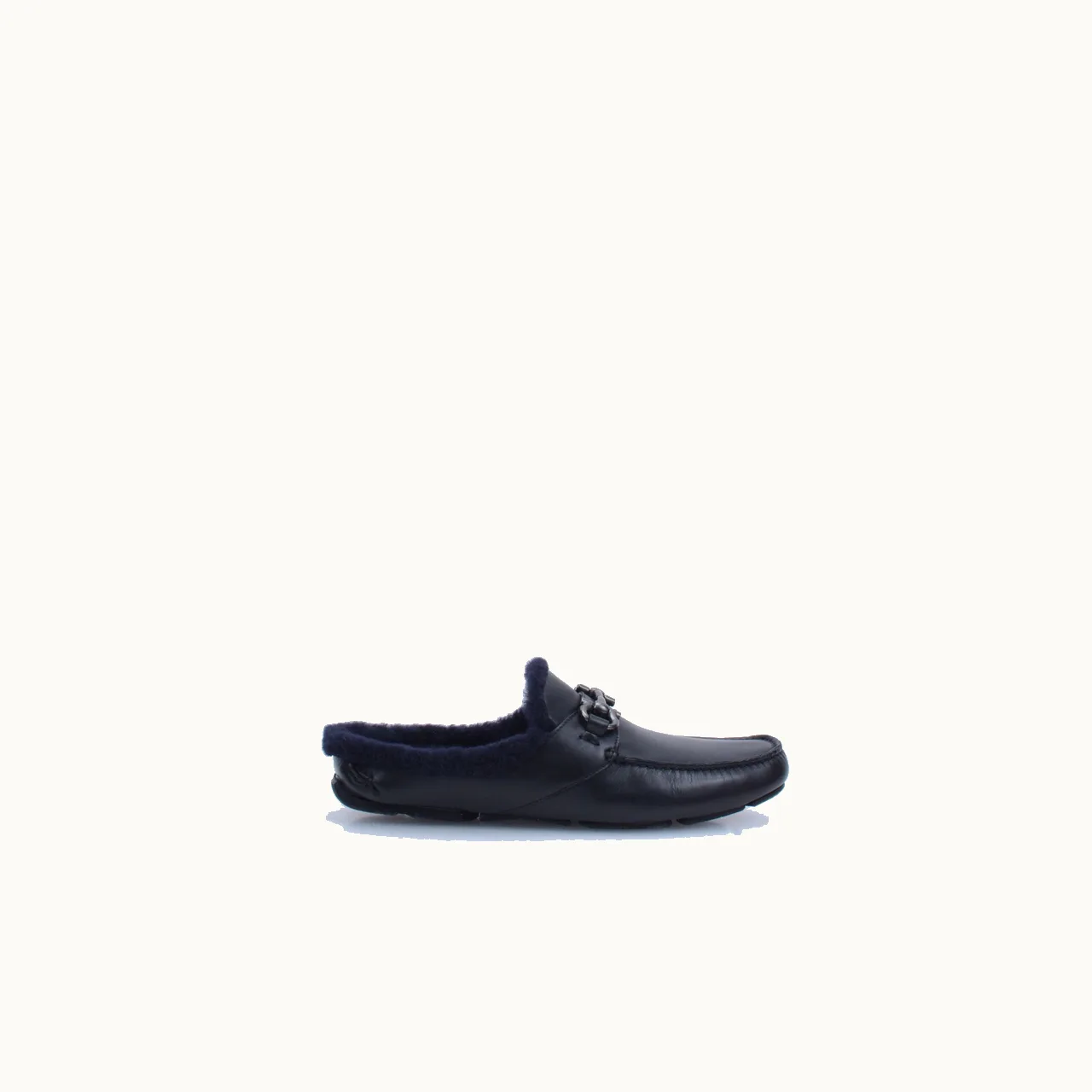 Salvatore Ferragamo Mocasines Ferragamo Duca Shearling Negro Talla 8.5 FRG
