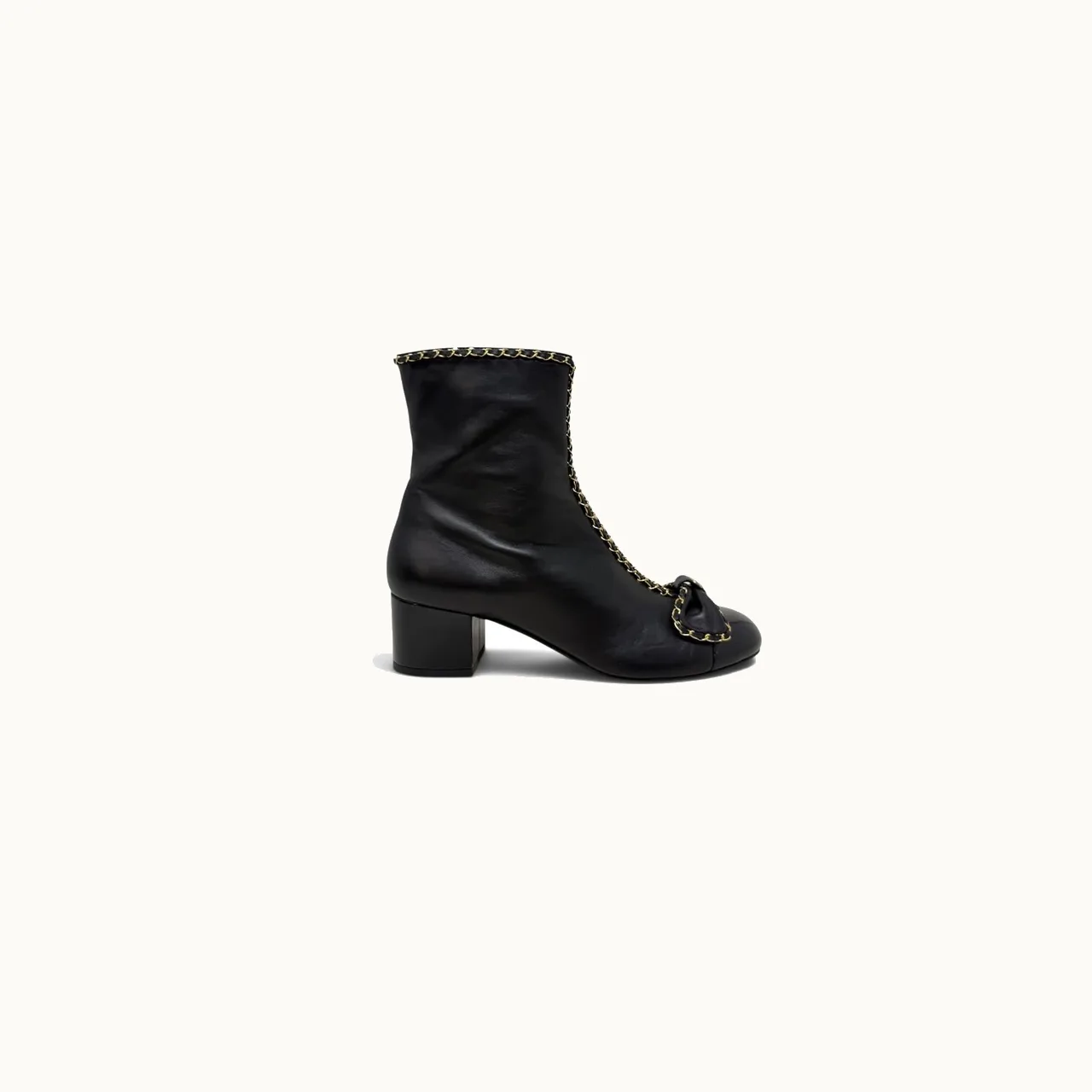 Chanel Bow Boots T37.5 Eu mediana