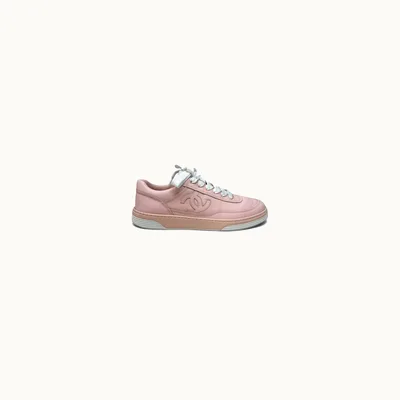 Chanel Sneakers T37.5 Eu