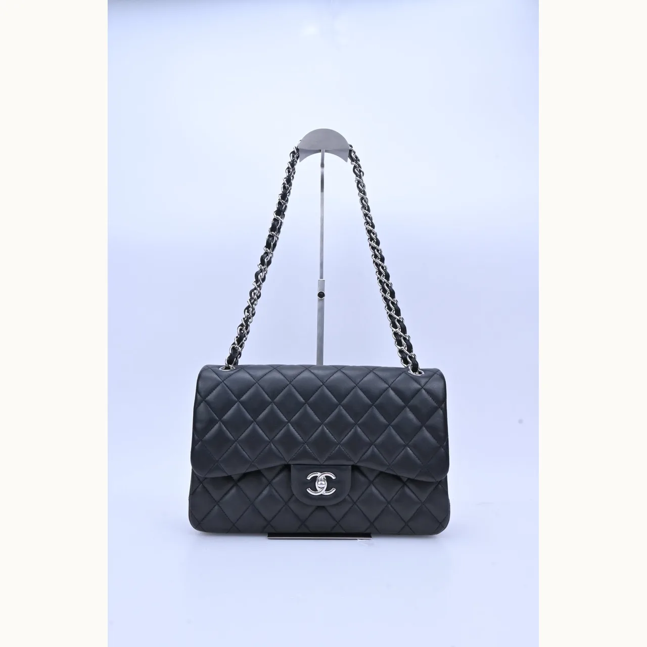De hombro Chanel Classic Double Flap Jumbo Smooth Negro large