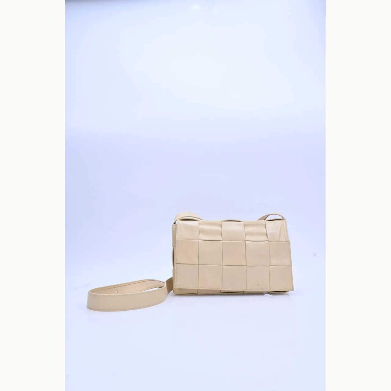 Crossbody Bottega Veneta Cassette Classic Intrecciato Nude