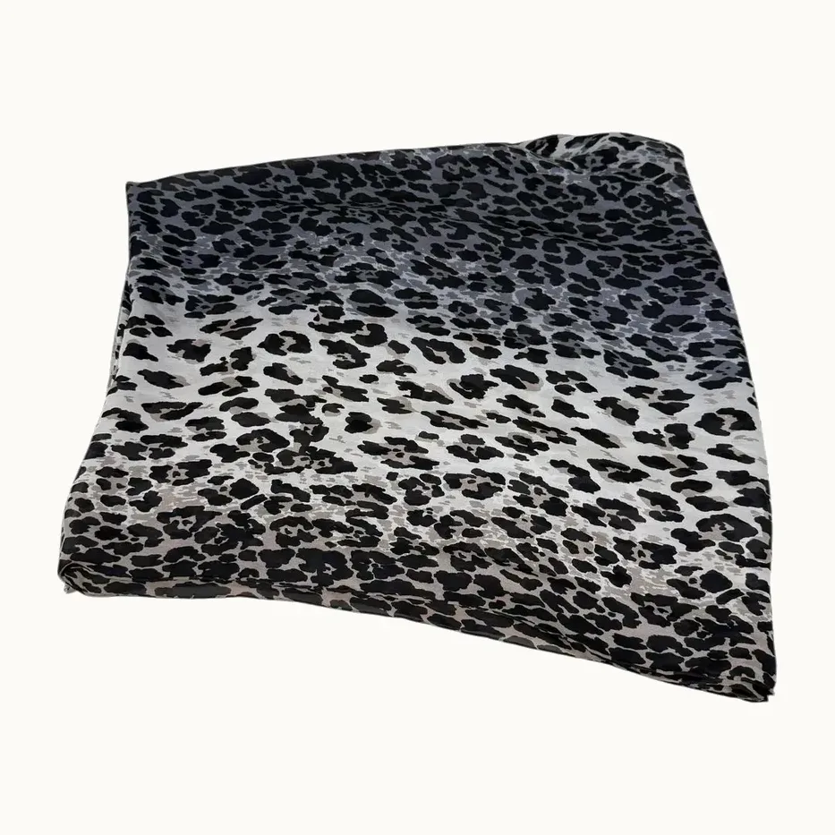 Pashmina Salvatore Ferragamo, KV-0890
