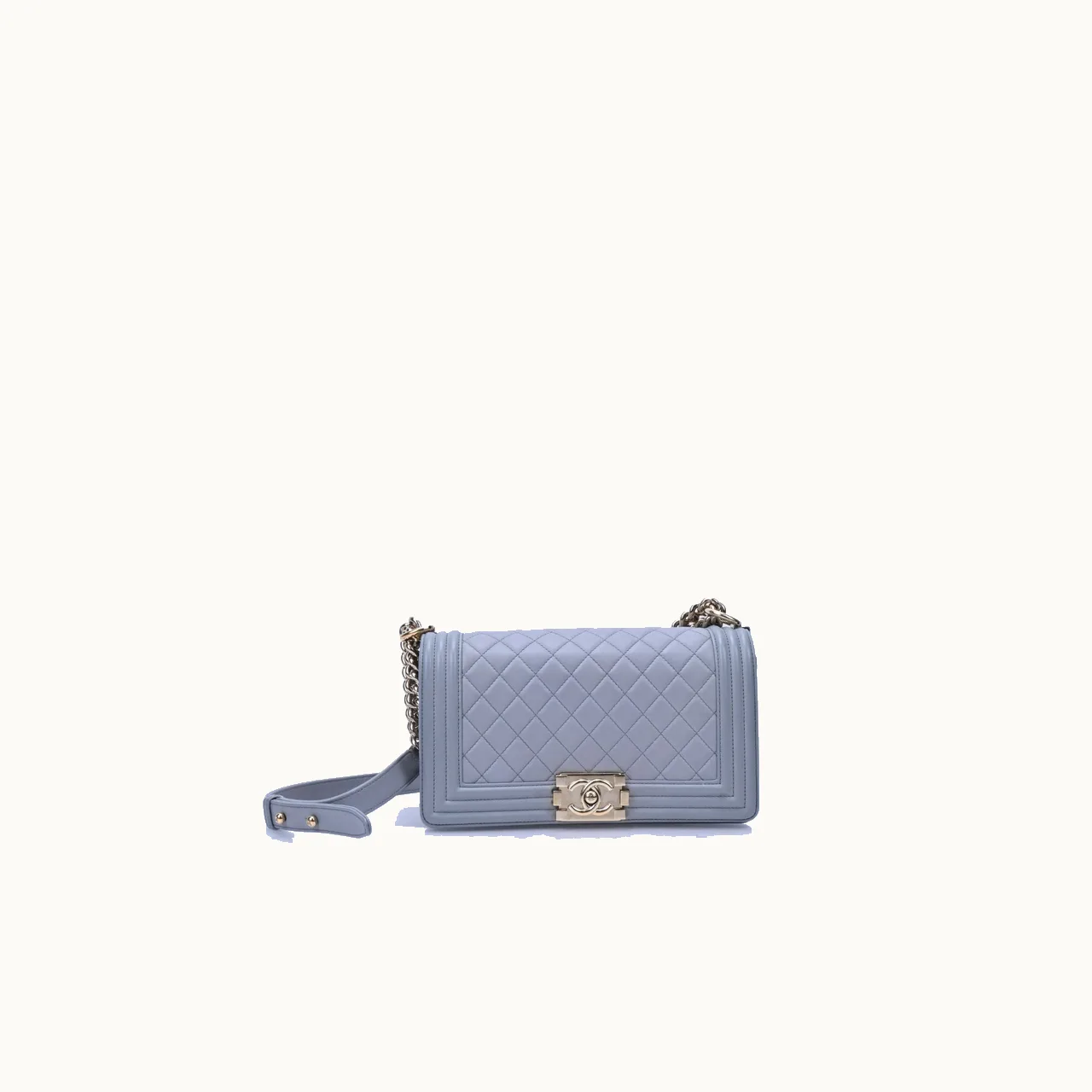 Chanel Boy medium